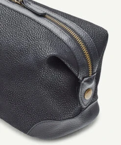 Wet Pack - BLACK -Urban Edge Clothing Sales ACCS18003 001 WEB 03